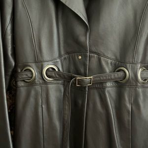 Vintage Size M Via Spiga leather jacket.